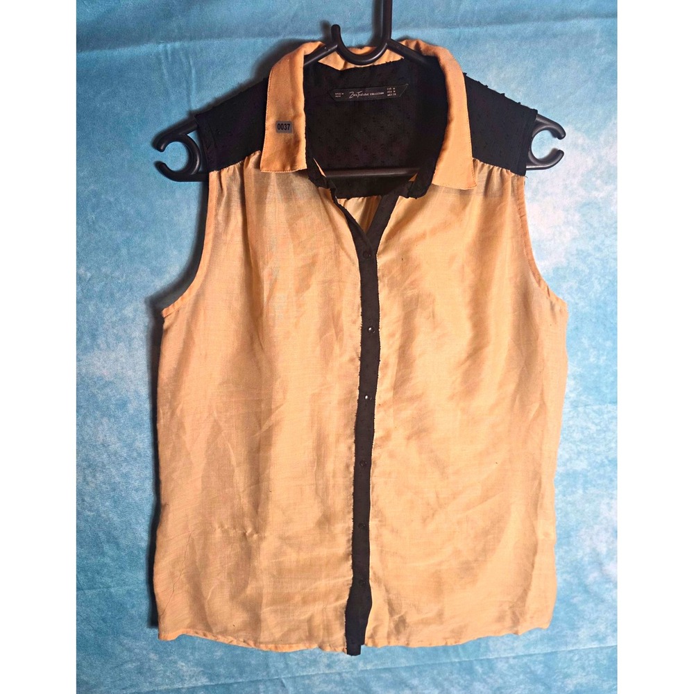 Zara Women's Beige/Black Colorblock Collared Sleeveless Button-Front Blouse M